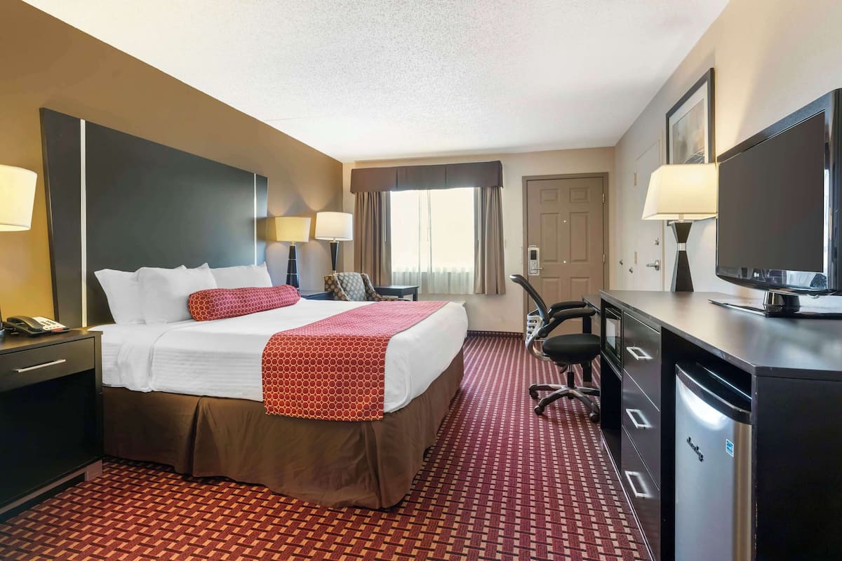 Pillow-top beds, desk, laptop workspace, blackout curtains