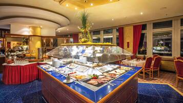 Daily buffet breakfast (EUR 19.00 per person)