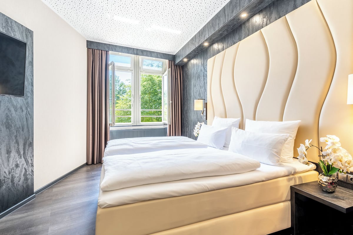 Chambre Prestige, 2 lits jumeaux (with Sofabed) | Vue de la chambre