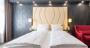 X-TDBN | Minibar, in-room safe, desk, laptop workspace - PLAZA Premium Schwerin (Schwerin)