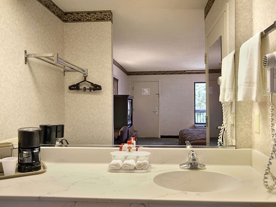 Desk, blackout curtains, iron/ironing board, free WiFi