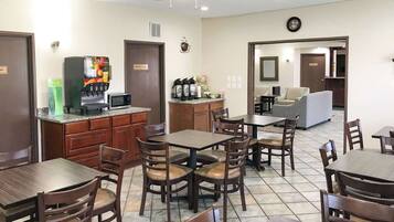 Colazione a buffet inclusa, servita tutte le mattine