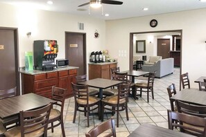 Free daily buffet breakfast