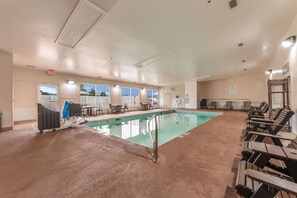 Indoor pool, pool loungers