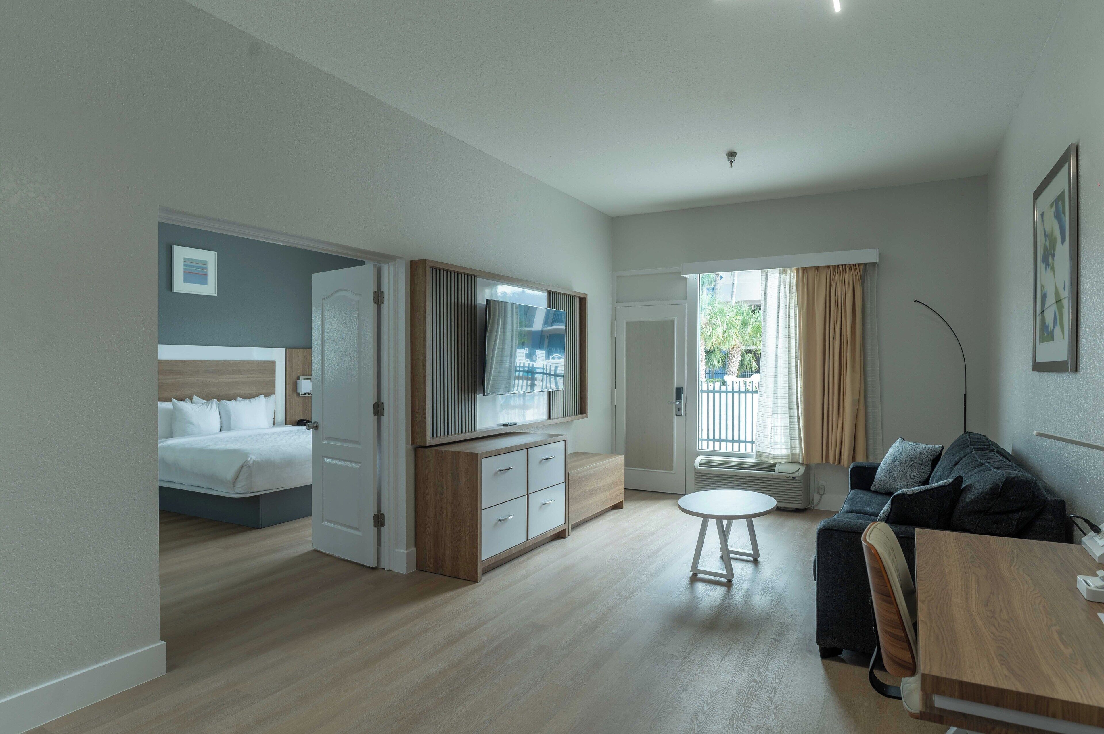 Suite, 1 King Bed with Sofa bed, Accessible, Non Smoking | Pillowtop beds, in-room safe, desk, blackout drapes