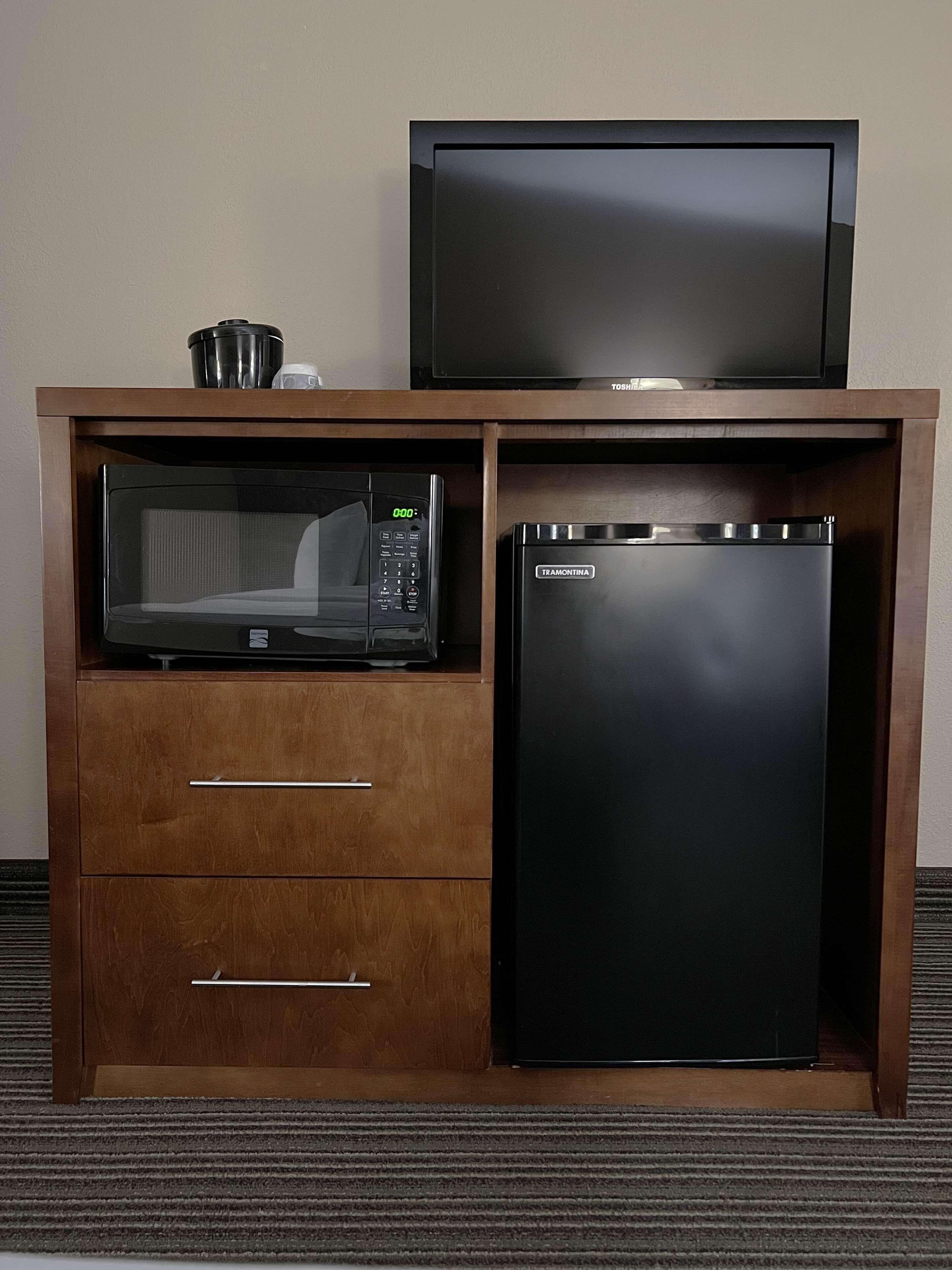 In-room safe, desk, laptop workspace, iron/ironing board
