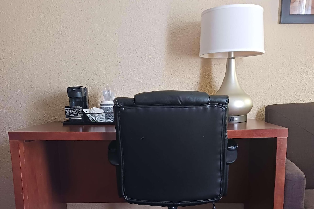 1 chambre, coffres-forts dans les chambres, bureau