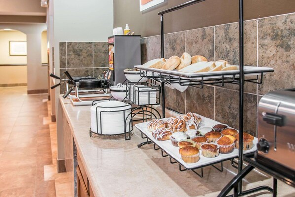 Desayuno buffet incluido todos los días 