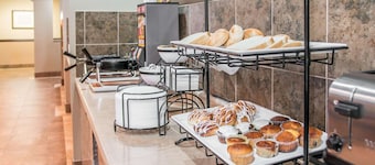 Country Inn & Suites By Radisson, Battle Creek, MI