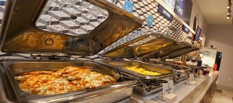 Holiday Inn Express & Suites Johnstown by IHG