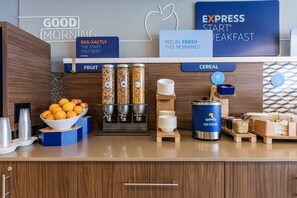 Free daily buffet breakfast - Holiday Inn Express Toronto - North York by IHG (Toronto)