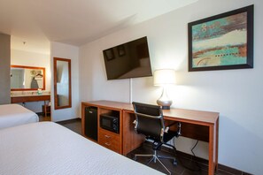 Standardzimmer, 2 Queen-Betten, Nichtraucher | 1 Schlafzimmer, individuell eingerichtet, Schreibtisch