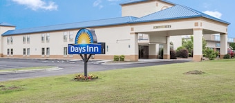 Days Inn by Wyndham Selma