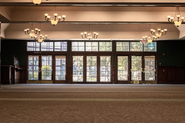 Banquet hall