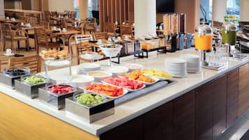 Breakfast, lunch and dinner served