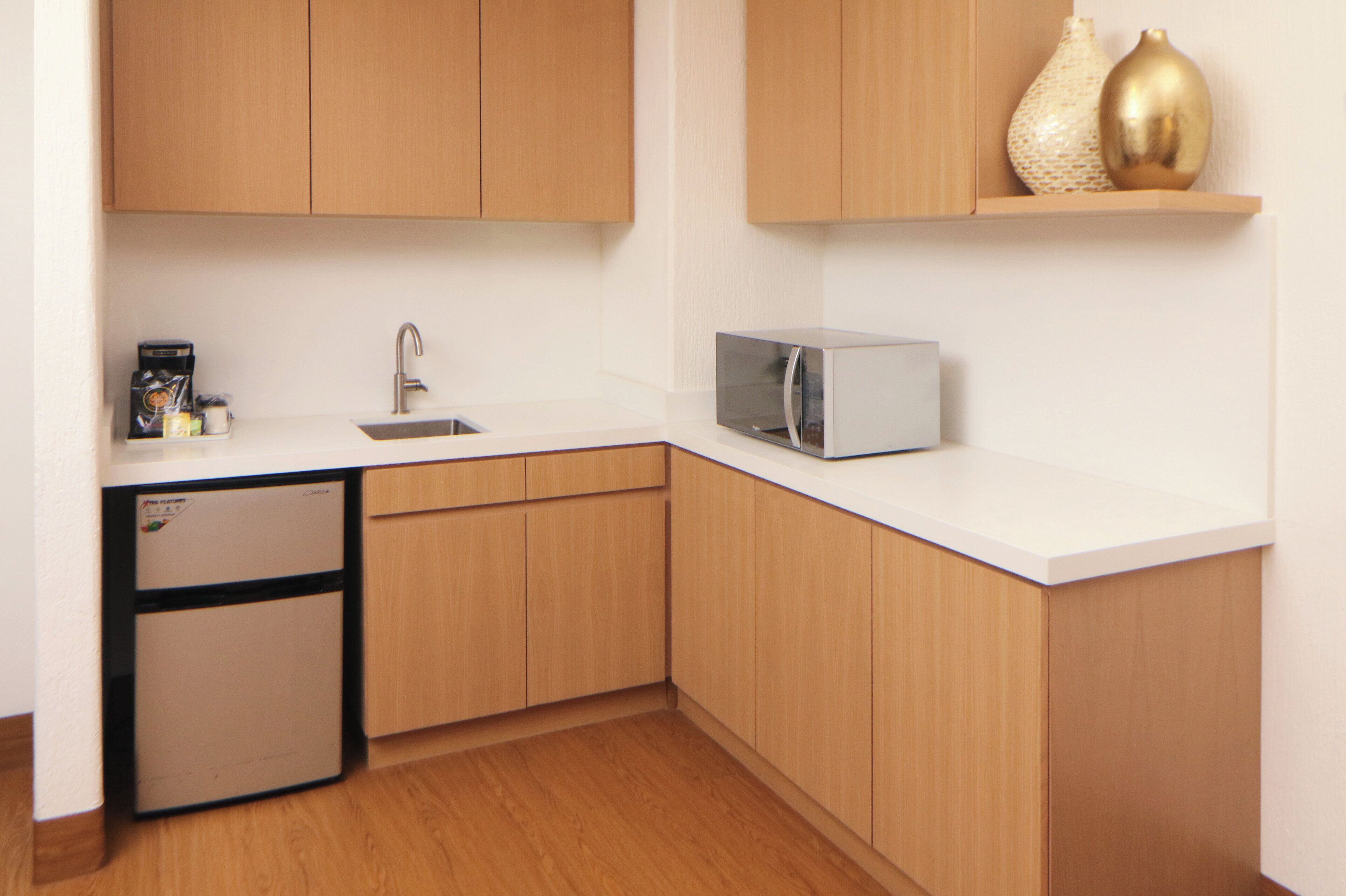 1 bedroom, in-room safe, desk, blackout curtains