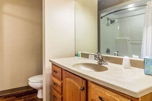 Decoración personalizada, muebles diferentes y escritorio 