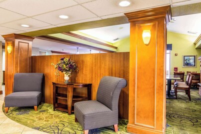 Clarion Inn Pittsburgh Cranberry