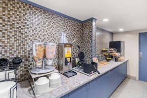 Free daily continental breakfast