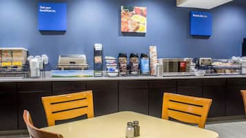 Free daily continental breakfast