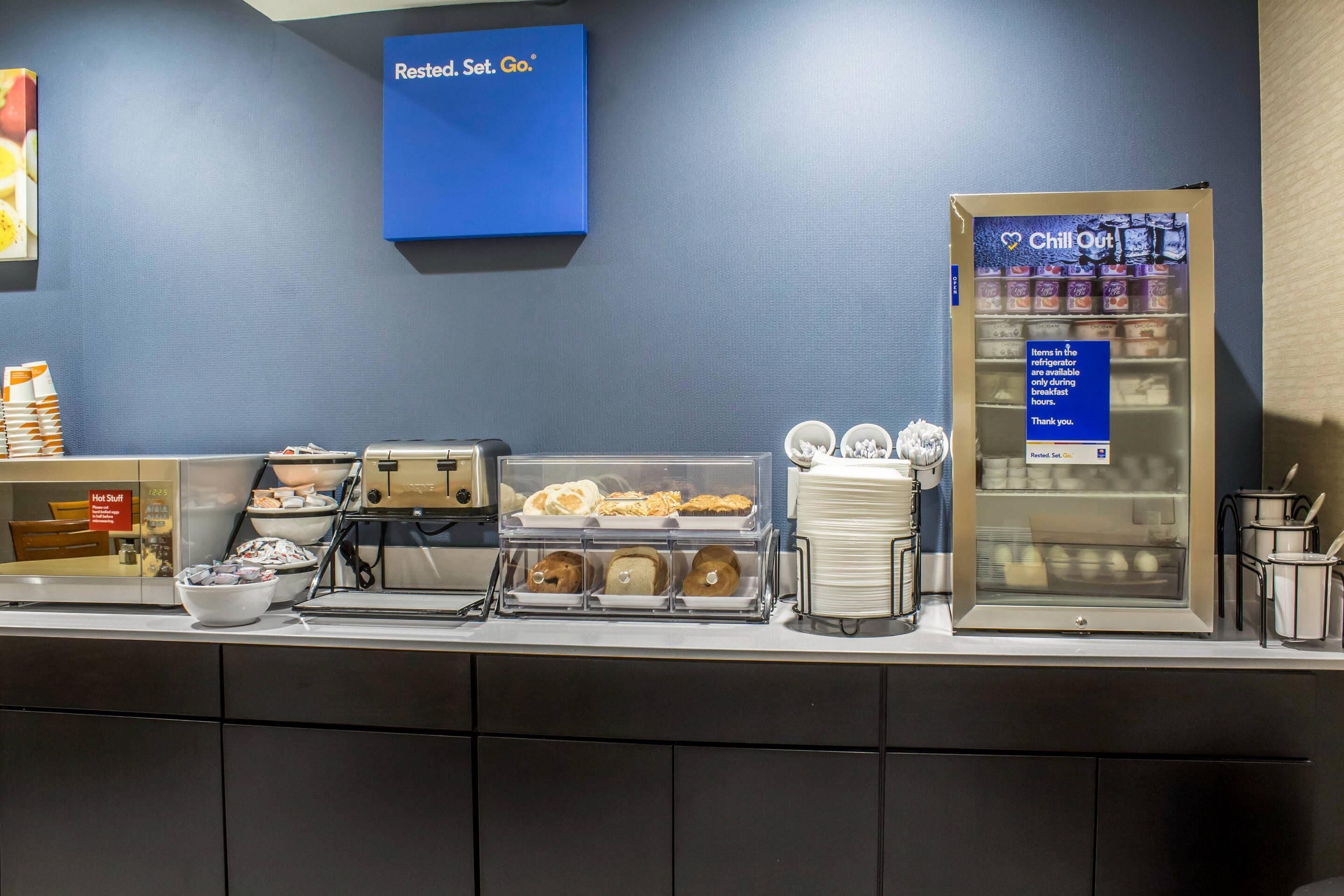 Free daily continental breakfast