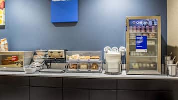 Free daily continental breakfast