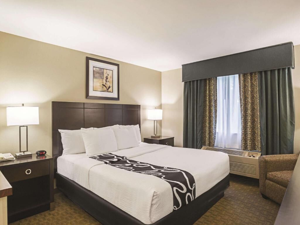 Premium bedding, pillowtop beds, desk, blackout drapes