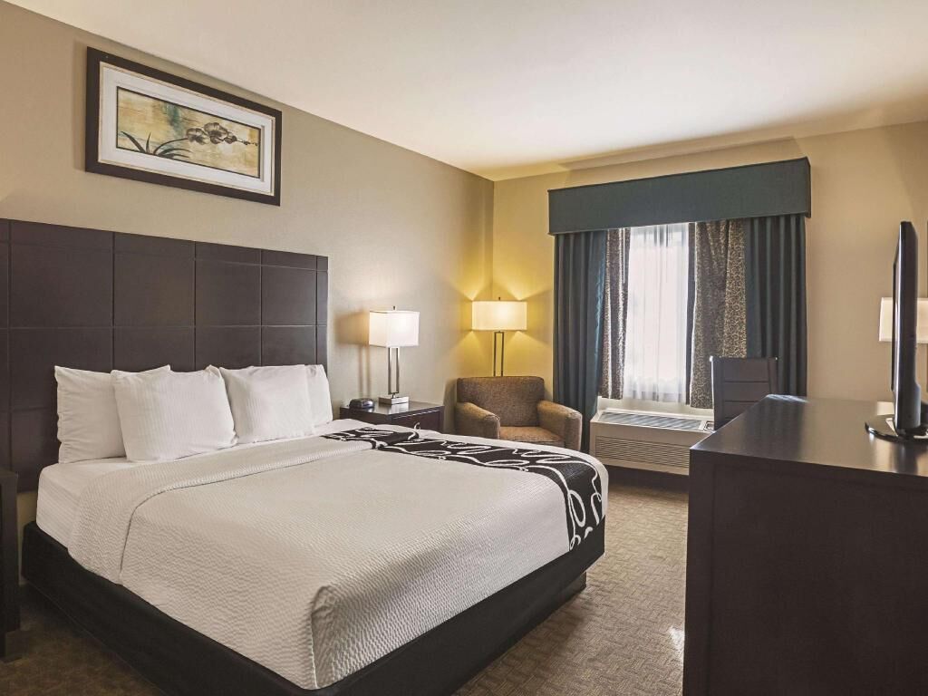 Premium bedding, pillowtop beds, desk, blackout drapes