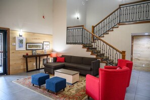 Lobby - Country Inn & Suites by Radisson, Greenfield, IN (Greenfield)