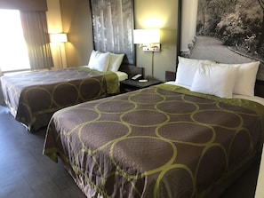 Premium bedding, in-room safe, desk, blackout drapes