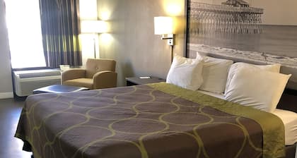Super 8 by Wyndham, Orangeburg