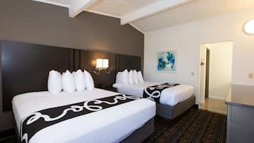 Egyptian cotton sheets, hypo-allergenic bedding, in-room safe