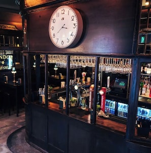 Bar (on property) - Royal Station Hotel (Newcastle-upon-Tyne)