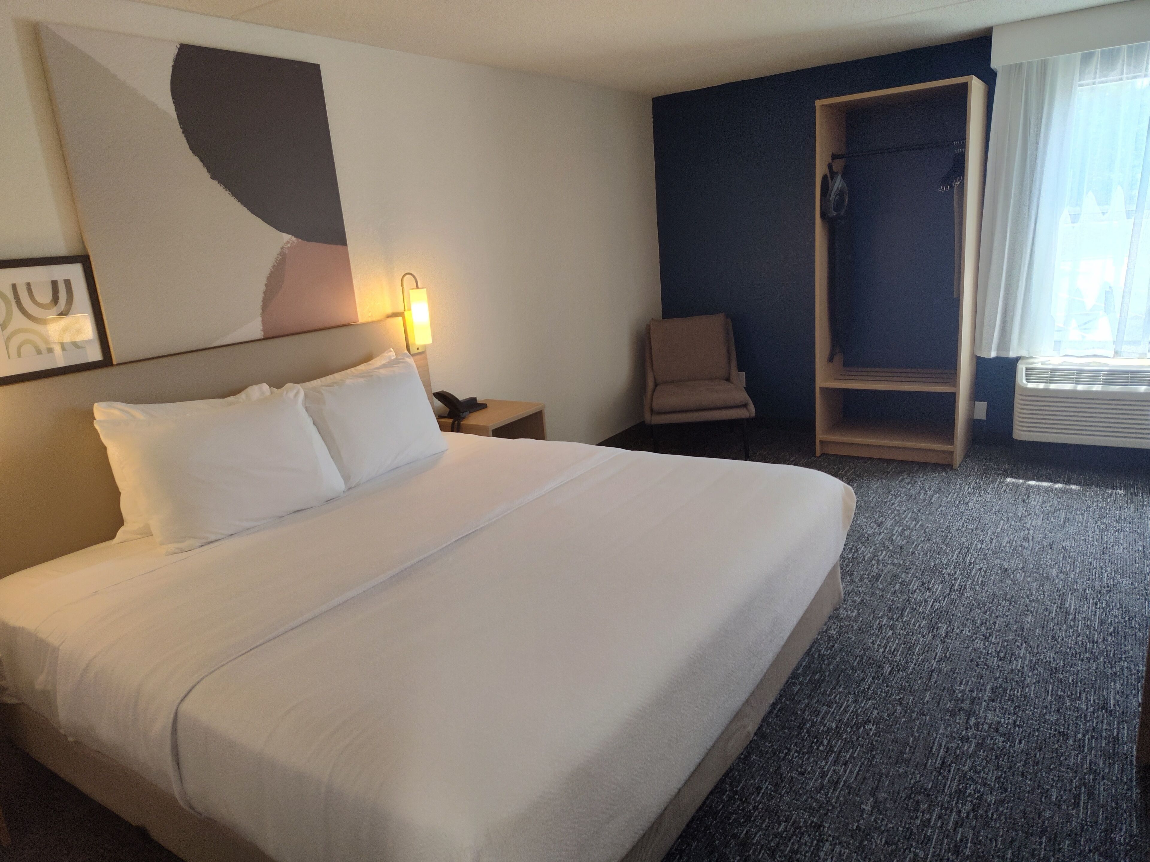 Spark by Hilton Stevensville Reviews, Deals & Photos 2026