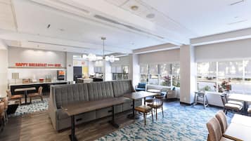 ๋งค์ผ ํ
์ดํฌ์์ ๋ฌด๋ฃ ์์นจ ์์ฌ ํฌํจ