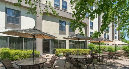 Hampton Inn by Hilton Charlotte/Matthews