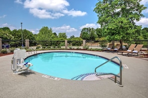 Piscine extérieure