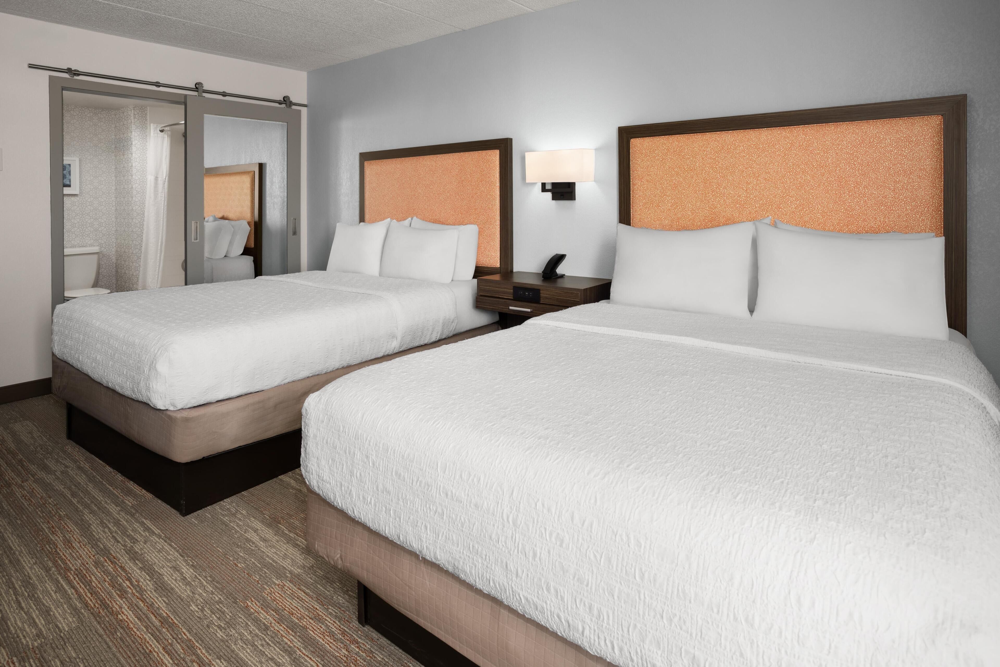 Room, 2 Queen Beds, Non Smoking