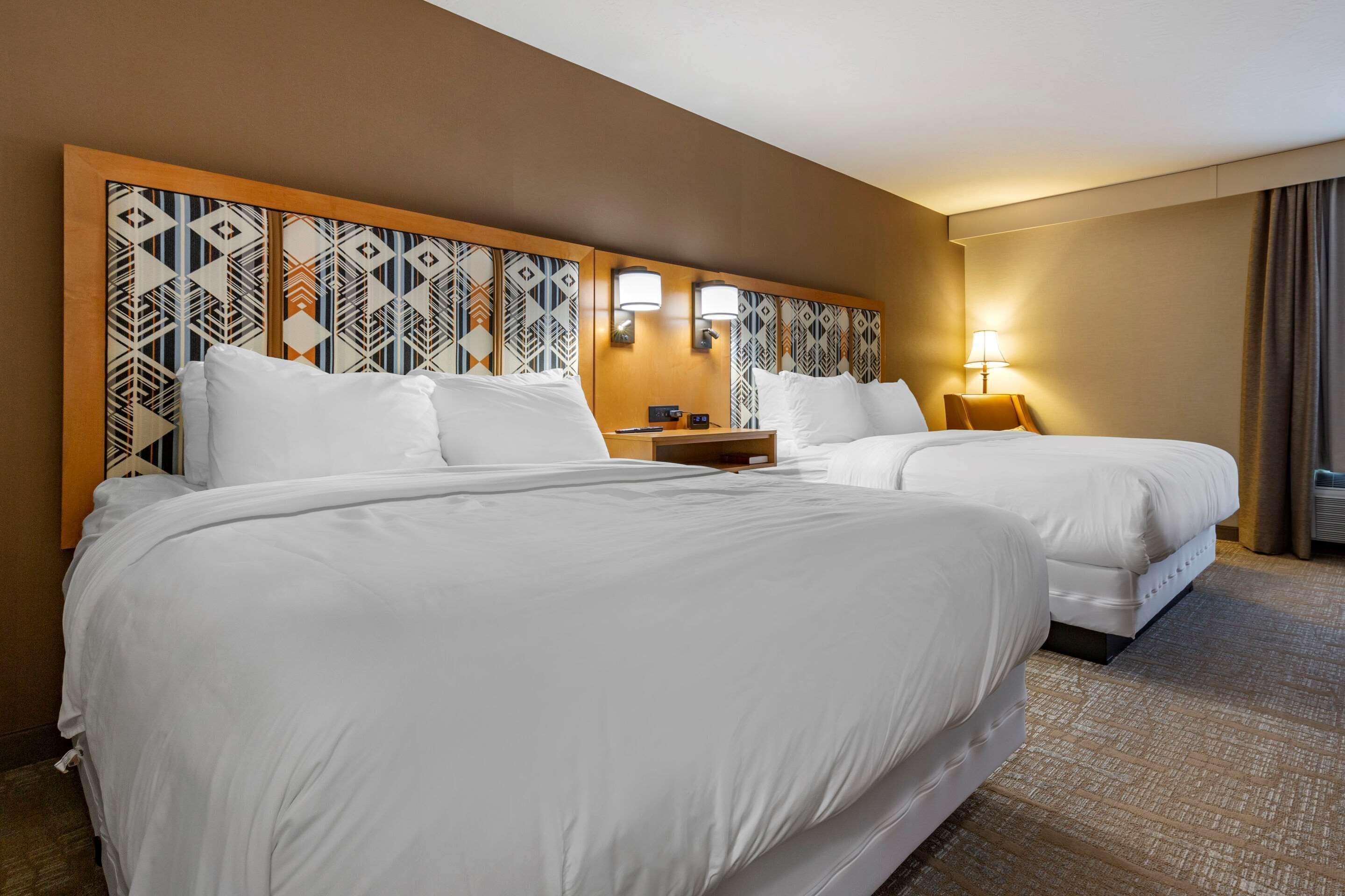 in-room safe, desk, soundproofing, iron/ironing board