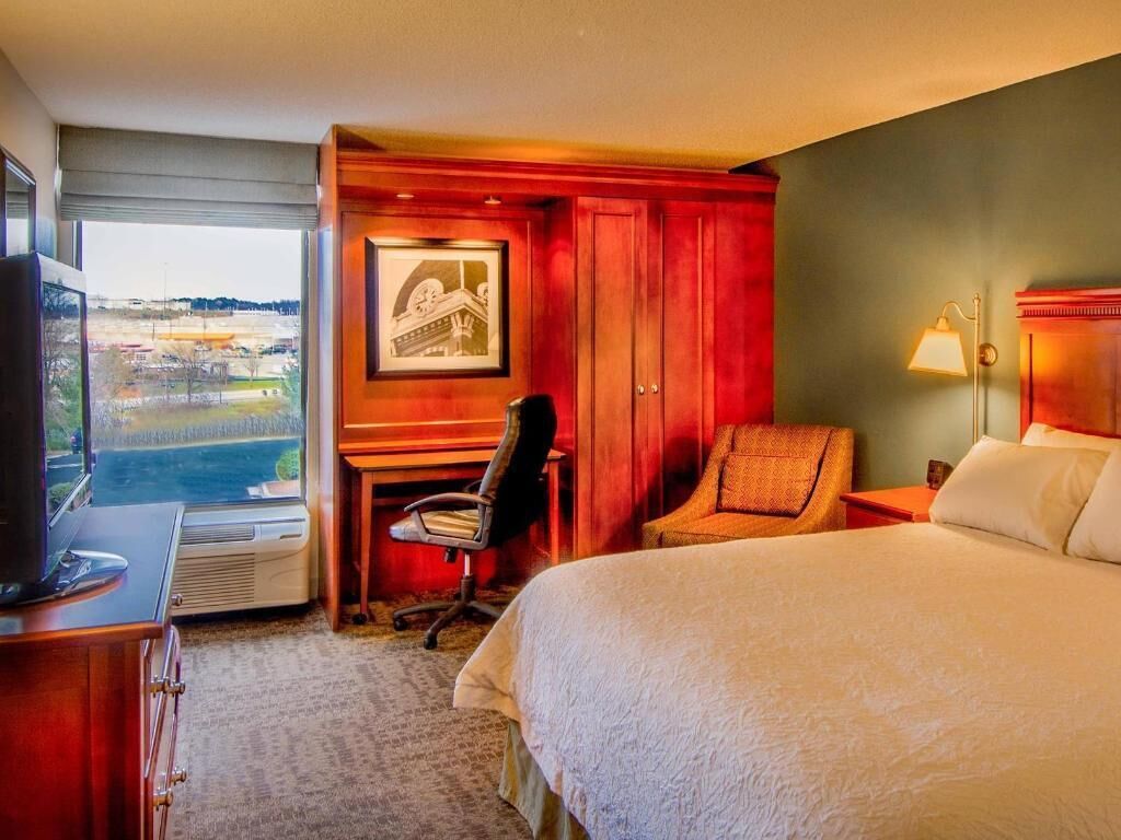 In-room safe, iron/ironing board, free cribs/infant beds, rollaway beds