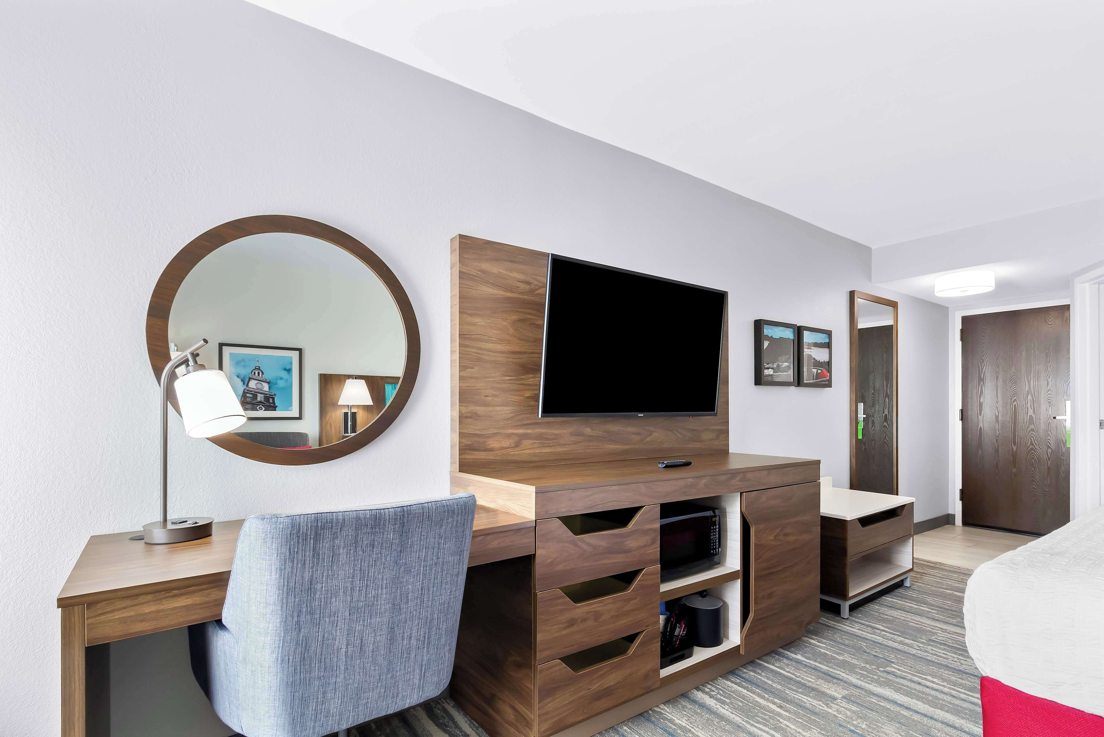 in-room safe, iron/ironing board, free cots/infant beds, rollaway beds