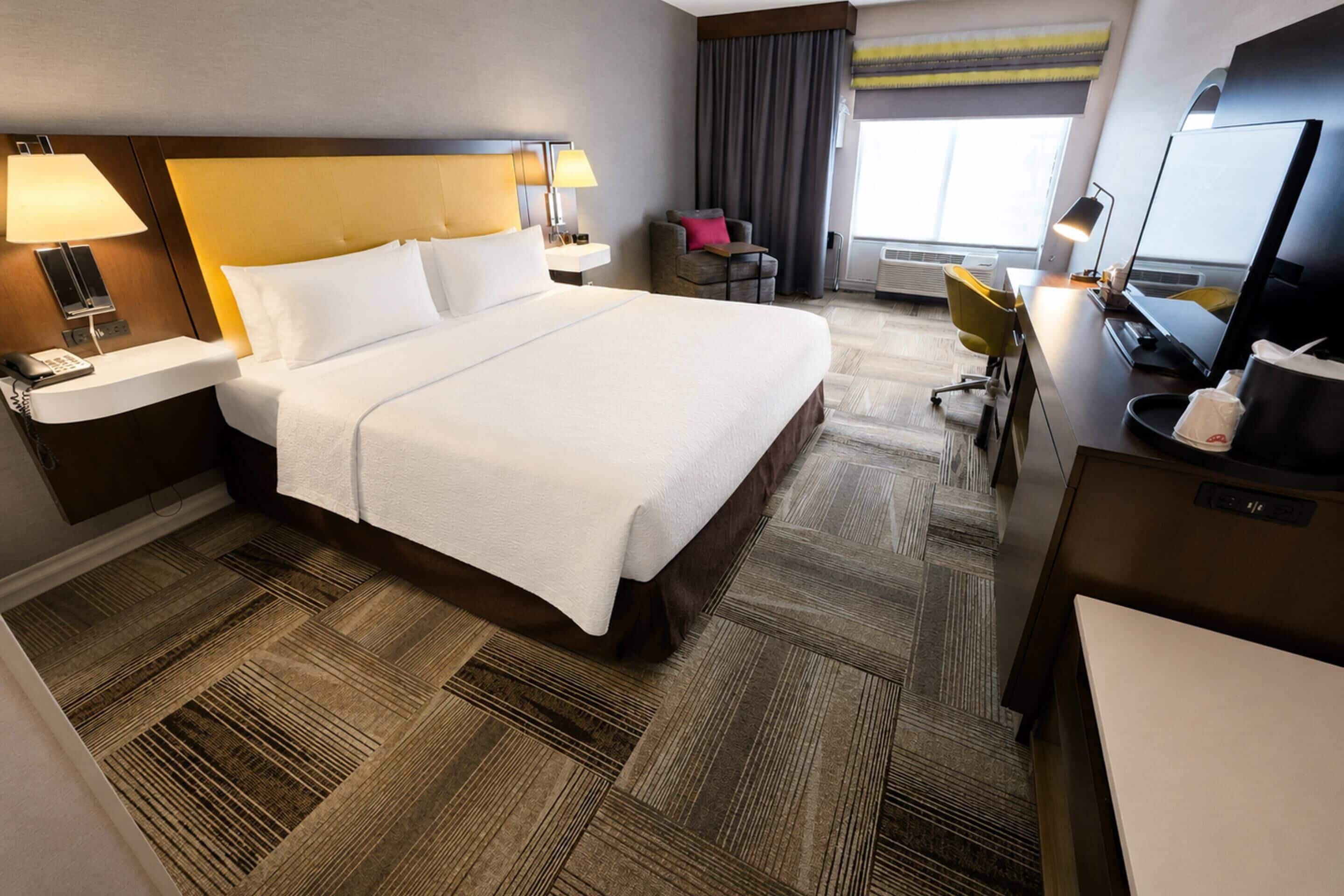 Premium bedding, down duvets, pillow-top beds, desk
