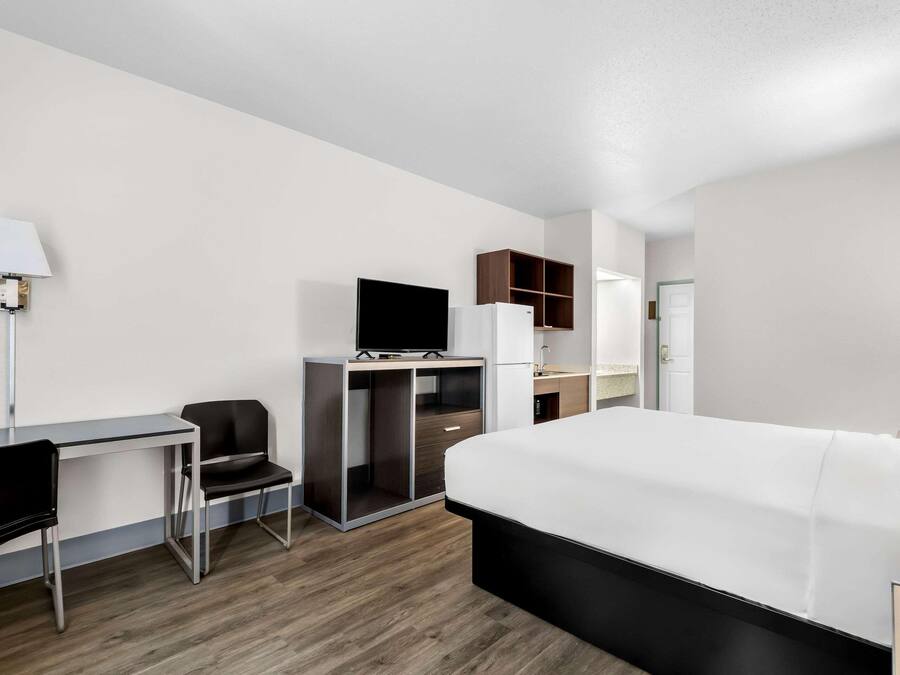 Desk, iron/ironing board (on request), WiFi (free), alarm clocks