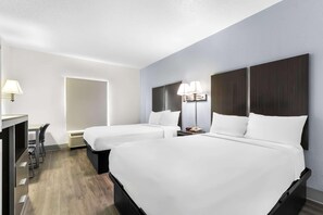 Desk, iron/ironing board, free WiFi, bed sheets - Suburban Studios Chattanooga Northeast - Ooltewah (Chattanooga)