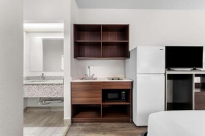 Private kitchen - Suburban Studios Chattanooga Northeast - Ooltewah (Chattanooga)