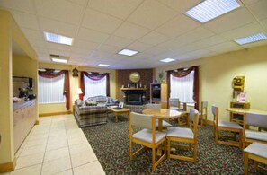 Interior - Suburban Studios Chattanooga Northeast - Ooltewah (Chattanooga)