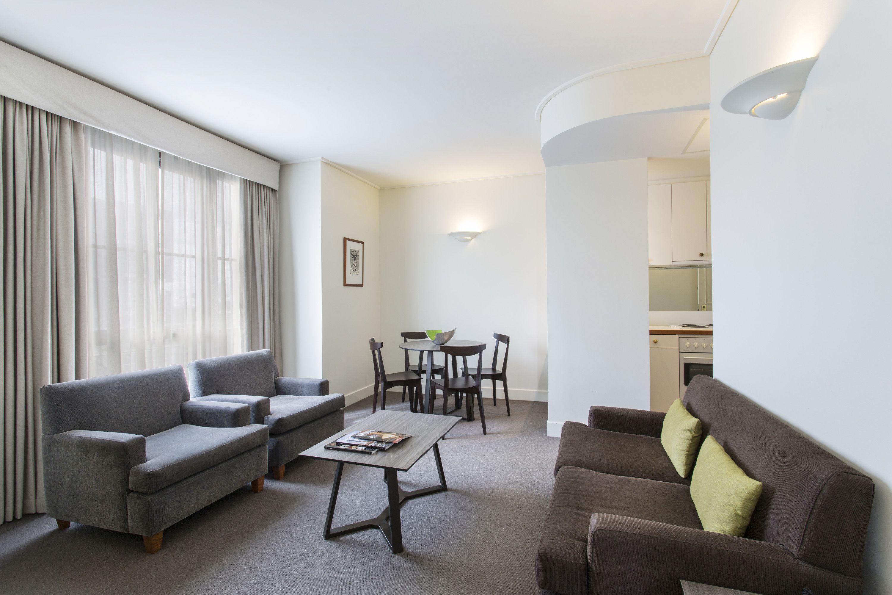 Mantra on Jolimont Melbourne — image 15