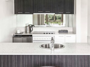 Room, 2 Bedrooms (Dual Key Quad) - Mantra on Jolimont Melbourne (East Melbourne)