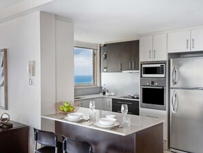 Penthouse, 2 Bedrooms (Sub Penthouse) - Breakfree Imperial Surf (Surfers Paradise)