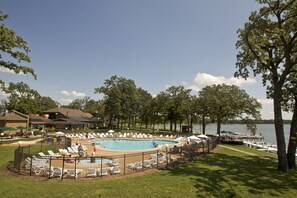 Indoor pool, seasonal outdoor pool, pool umbrellas, sun loungers